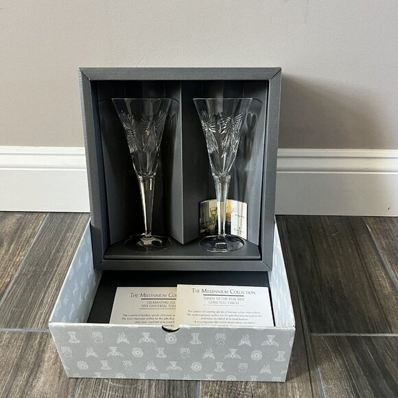 WATERFORD CRYSTAL MILLENNIUM FLUTE-PAIR HAPPINESS - Picture 1 of 2